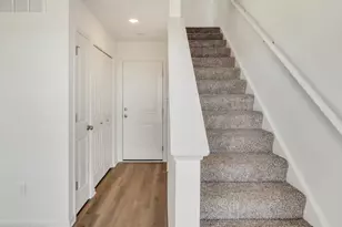 2728 Arrowhead Dr, Pingree Grove, IL 60140 - Photo 3