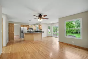 664 Aspen Dr, Romeoville, IL 60446 - Photo 7