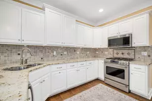 2454 Durand Dr, Downers Grove, IL 60516 - Photo 11