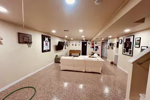 1725 Happ Rd, Northbrook, IL 60062 - Photo 15