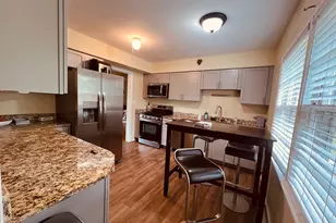 1725 Happ Rd, Northbrook, IL 60062 - Photo 3