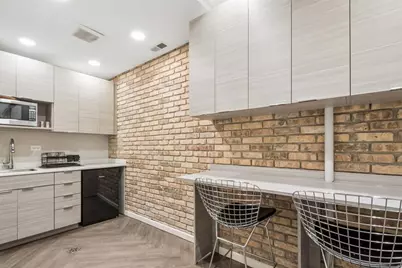 2223 W Belmont Avenue, Chicago, IL 60618 - Photo 13