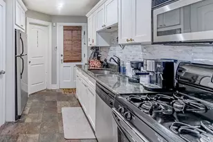 1038 Superior St, Oak Park, IL 60302 - Photo 5