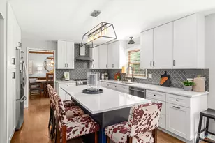 1N055 Coventry Dr, Carol Stream, IL 60188 - Photo 11