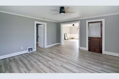 650 E 2200 North Road, Danforth, IL 60930 - Photo 11