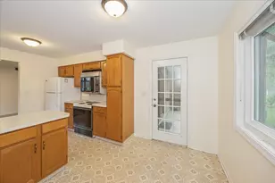 546 Banyon Lane, La Grange, IL 60525 - Photo 11