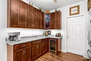 1811 Candlelight Cir, Montgomery, IL 60538 - Photo 9