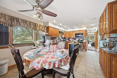 17904 Arcadia Avenue, Lansing, IL 60438 - Photo 9