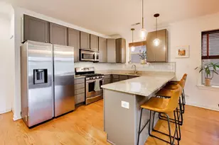 1935 N Sawyer Ave, Chicago, IL 60647 - Photo 7