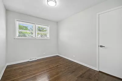 811 E End Avenue, Hillside, IL 60162 - Photo 13