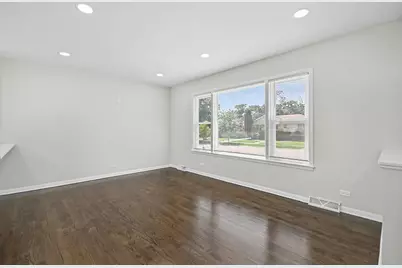 811 E End Avenue, Hillside, IL 60162 - Photo 9