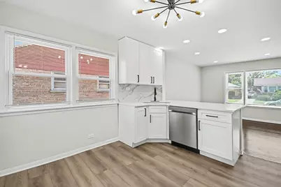 811 E End Avenue, Hillside, IL 60162 - Photo 7