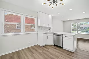 811 East End Ave, Hillside, IL 60162 - Photo 7