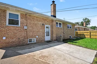811 E End Avenue, Hillside, IL 60162 - Photo 21