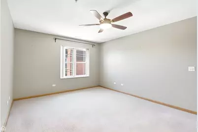 100 N Bokelman Street #429, Roselle, IL 60172 - Photo 9