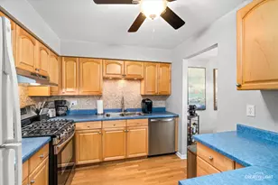1623 Salisbury Ct, Wheaton, IL 60187 - Photo 7