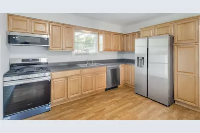 5226 Riverside Drive, Richton Park, IL 60471 - Photo 5