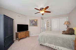 430 Pheasant Hill Dr, North Aurora, IL 60542 - Photo 33