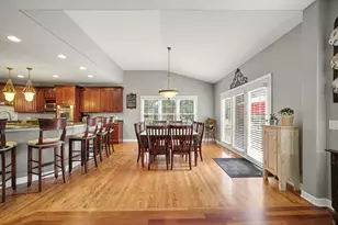 430 Pheasant Hill Dr, North Aurora, IL 60542 - Photo 13