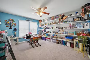 430 Pheasant Hill Dr, North Aurora, IL 60542 - Photo 35