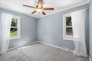 116 Valley Dr, Oakwood Hills, IL 60013 - Photo 15