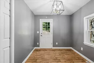 116 Valley Dr, Oakwood Hills, IL 60013 - Photo 11