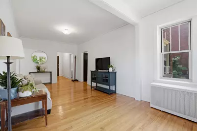 240 S Maple Avenue #1W, Oak Park, IL 60302 - Photo 3