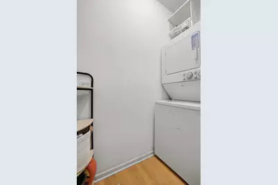 240 S Maple Avenue #1W, Oak Park, IL 60302 - Photo 7