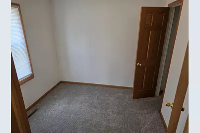 1212 12th Avenue, Sterling, IL 61081 - Photo 5