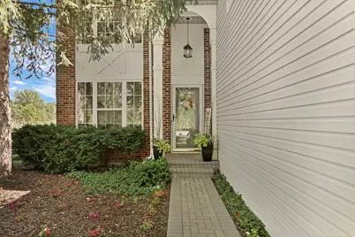 319 Deer Lake Drive, Hainesville, IL 60030 - Photo 3