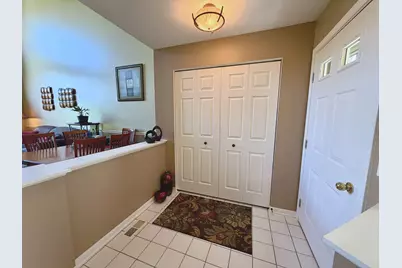 1150 Hawthorne Lane #1150, Elk Grove Village, IL 60007 - Photo 3