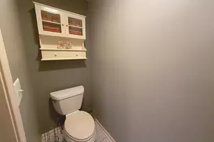 1150 Hawthorne Ln, Elk Grove Village, IL 60007 - Photo 15