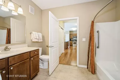2220 Founders Drive #314, Northbrook, IL 60062 - Photo 13