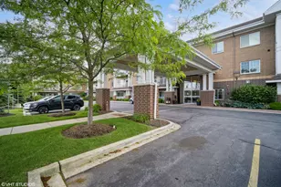 2220 Founders Dr, Northbrook, IL 60062 - Photo 1