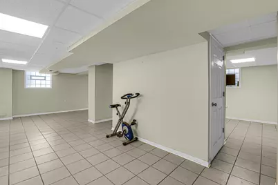11924 Longwood Drive, Blue Island, IL 60406 - Photo 17
