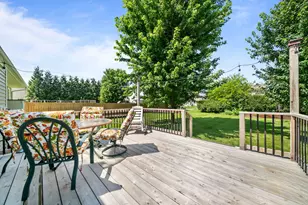 219 Acorn Dr, Poplar Grove, IL 61065 - Photo 13