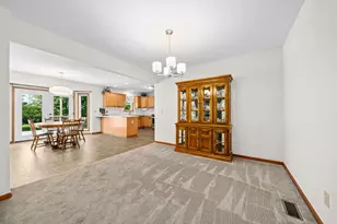 219 Acorn Dr, Poplar Grove, IL 61065 - Photo 11