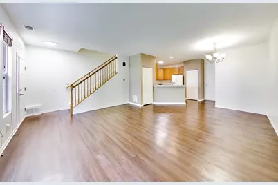 131 Springbrook Trail S, Oswego, IL 60543 - Photo 5