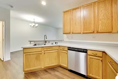 131 Springbrook Trail S, Oswego, IL 60543 - Photo 9