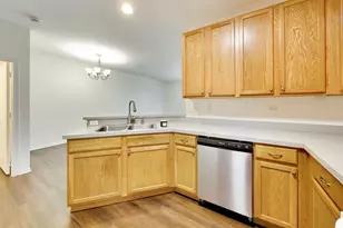 131 Springbrook Trail S, Oswego, IL 60543 - Photo 9