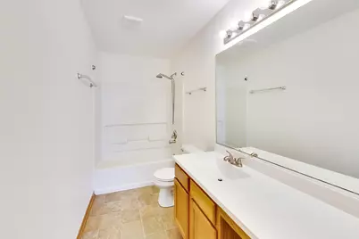 131 Springbrook Trail S, Oswego, IL 60543 - Photo 17