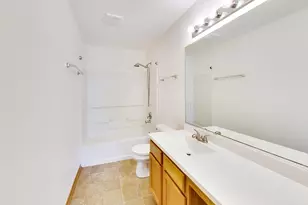 131 Springbrook Trail S, Oswego, IL 60543 - Photo 17