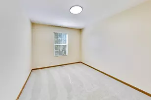 131 Springbrook Trail S, Oswego, IL 60543 - Photo 19