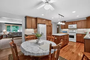 1811 Park Ave, Sycamore, IL 60178 - Photo 11