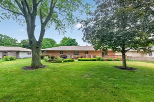 1811 Park Ave, Sycamore, IL 60178 - Photo 33