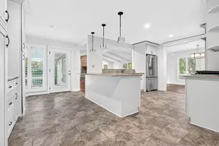 800 Ridgemoor Dr W, Willowbrook, IL 60527 - Photo 9