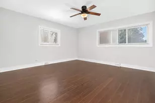 800 Ridgemoor Dr W, Willowbrook, IL 60527 - Photo 11