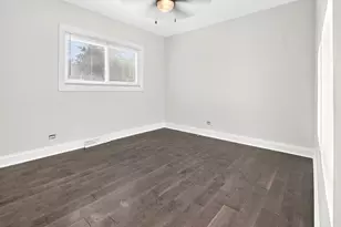 800 Ridgemoor Dr W, Willowbrook, IL 60527 - Photo 15