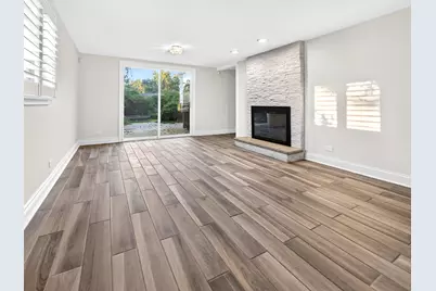 800 Ridgemoor Drive W, Willowbrook, IL 60527 - Photo 21