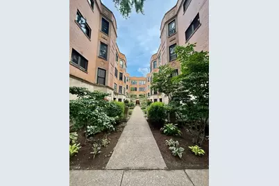 1217 W Granville Avenue #2B, Chicago, IL 60660 - Photo 1